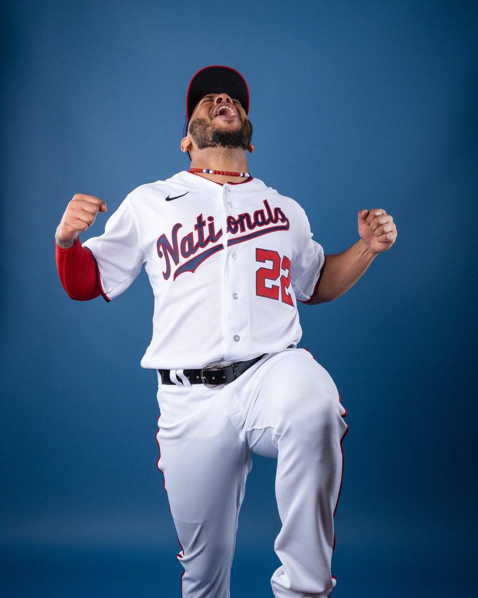 Nationals's tweet photo. Dom Smith is #NATITUDE https://t.co/vcvKPfZr4U