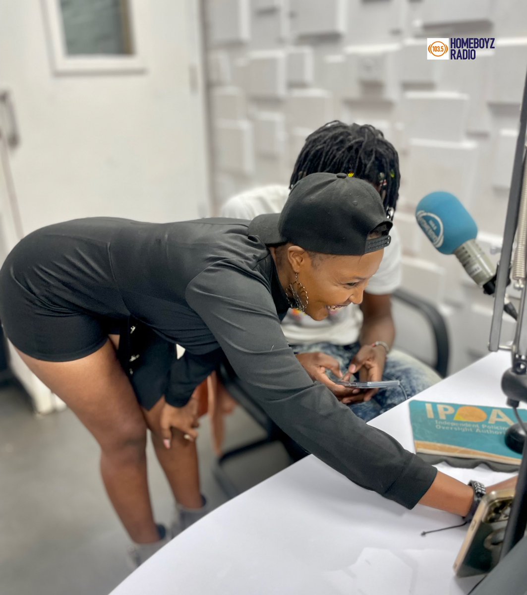 HomeboyzRadio's tweet photo. Mbogi iko area kuwapeleka na rieng🙌🏽🔥hadi masaa yake🚀hapa #MtaaniHBR
Tune in‼️
@VjCiara @Demakufu https://t.co/03sKM0IAdP