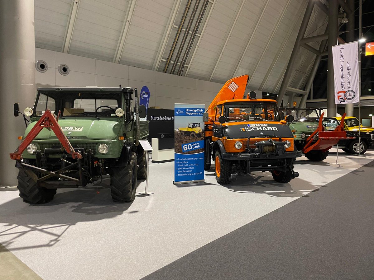 UnimogCommunity's tweet image. Die #RetroClassics kann losgehen: Die Aktiven des Unimog-Club Gaggenau und des Unimog-Museum freuen sich ab morgen auf viele Gäste in Halle 7. Bis Sonntag findet die sehenswerte Oldtimermesse in Stuttgart statt. Mehr auf unimog-club-gaggenau.de/news

#unimog #ucg #unimogclubgaggenau