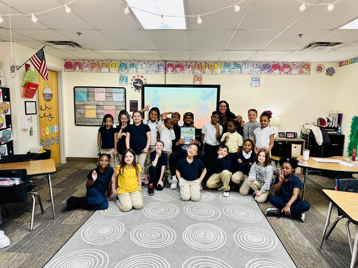 PropelSchools's tweet photo. Today Propel Montour Elementary School scholars were surprised by Buffalo Bills Safety @HamlinIsland! Damar made a special visit to his former school and read to scholars. #PropelProud #DamarHamlin #SchoolChoice #DamarGivesBack https://t.co/l5jl3DxEUB