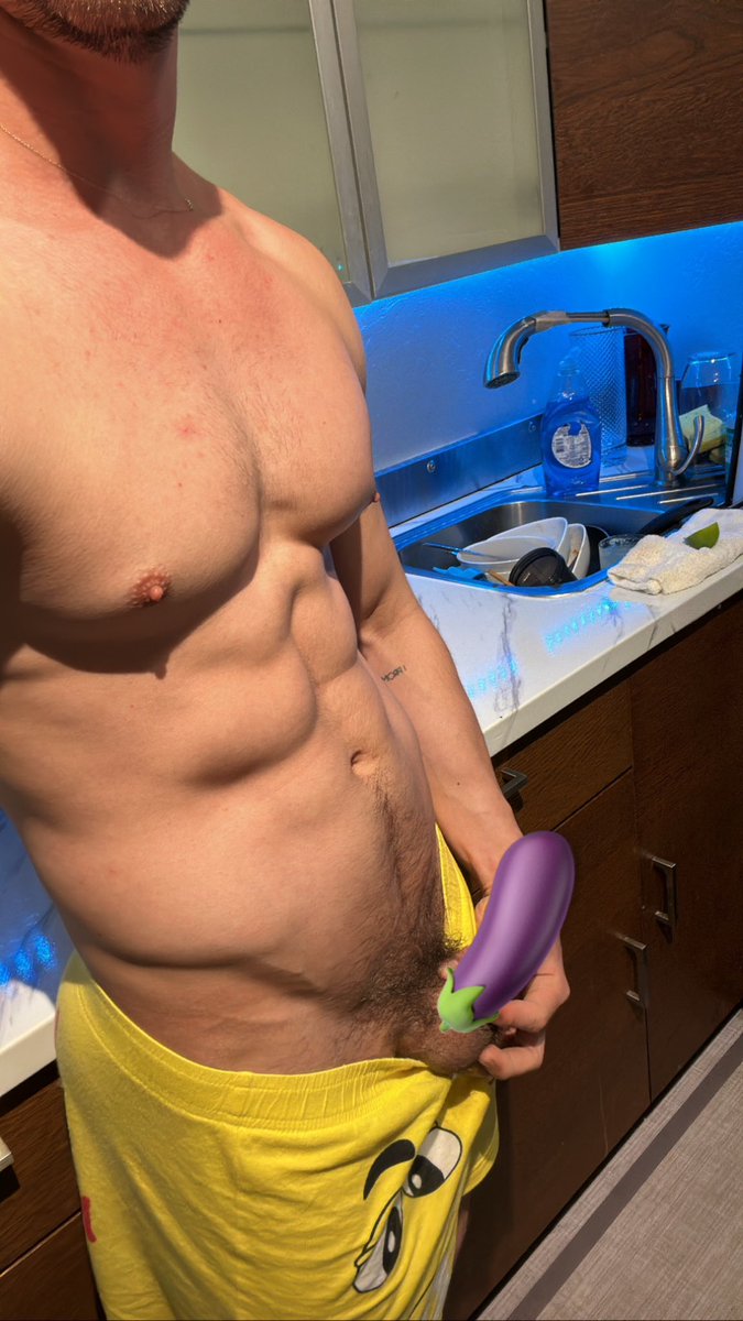 _duran97's tweet photo. @_luisccervantes Para que te sientes… 😏 https://t.co/6GLptd3EgV