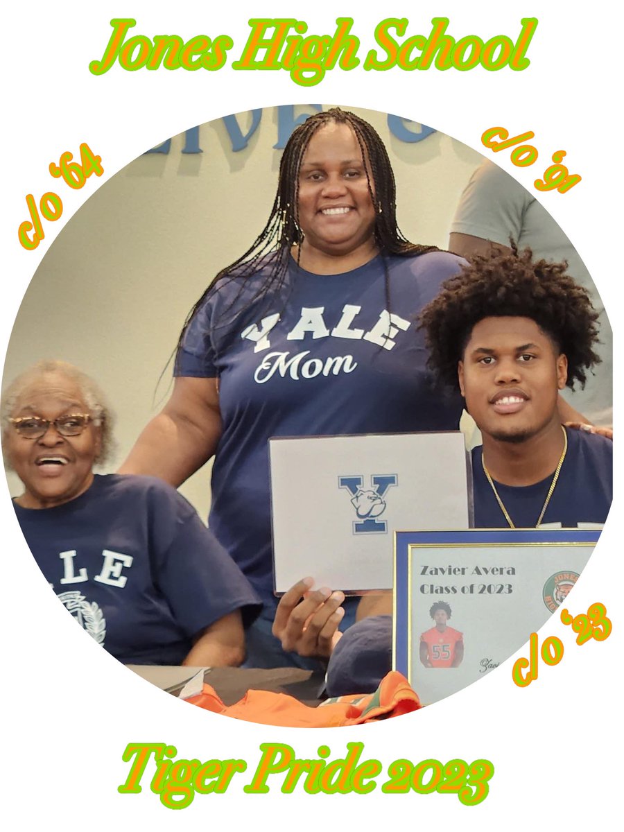 KimberlyAvera's tweet photo. Rich in HISTORY, PRIDE, TRADITION &amp; LEGACY.. To ole Jones High (@Jones_OCPS) evermore‼️ #3GenerationsOfGraduates #AFamilyAffair #TigerPrideWeek #TigerPrideDay2023Loading🧡💚🐅 https://t.co/8jtDOEvV5Z