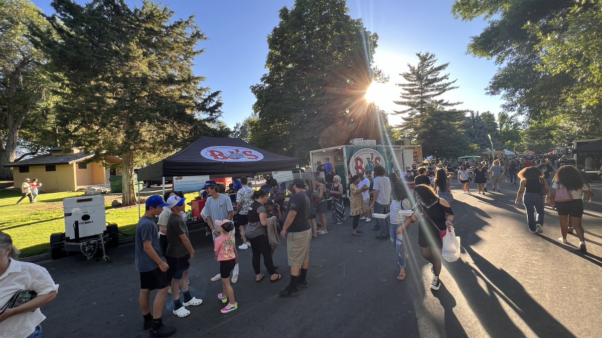 BJsNVBBQ's tweet photo. Is anyone else thinking about #Summer and all of the events you’re going to enjoy? 

.
.
.

#BJsNVBBQ #KickAssFries #AwardWinning #Barbecue #SparksProud #FamilyOwned https://t.co/WHdVpFKOZ1