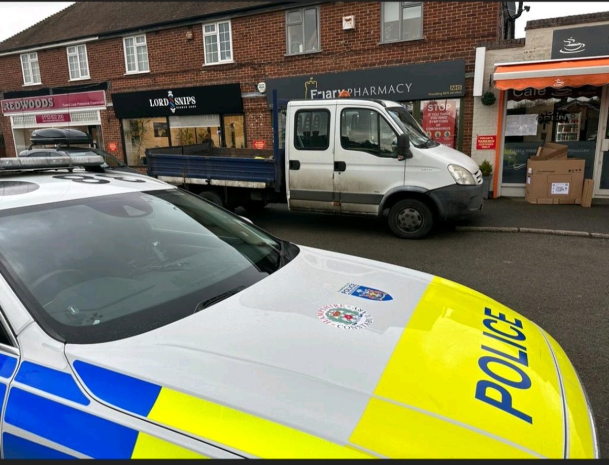 tvprp's tweet photo. Driving past a RPU car without a seatbelt on is not a smart decision (unless you have an exemption)
Driving without insurance, whilst under the influence of Cannabis is unacceptable.
Drover arrested after failing a drug wipe and faces a potential ban.
#p7703
#p6081
#ttbshift https://t.co/DpbsIP8iYV