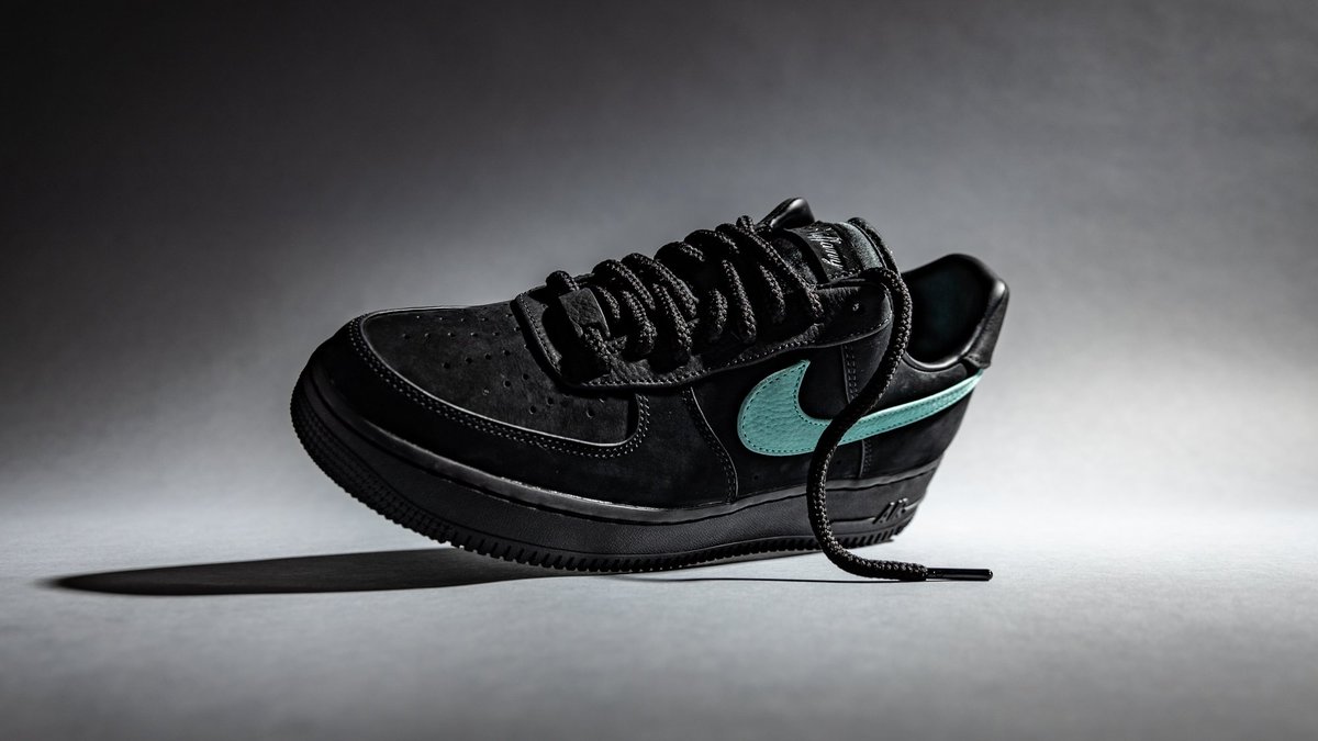 Stadium Goods tweet media