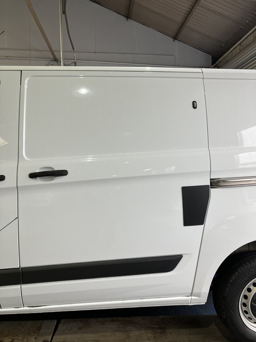 1st_InAutoLocks's tweet photo. Customer had his van broken into and all tools stolen.
Hook dead locks, anti drill plates &amp; anti peel brackets fitted #vansecurity https://t.co/M9xdcSjSYK