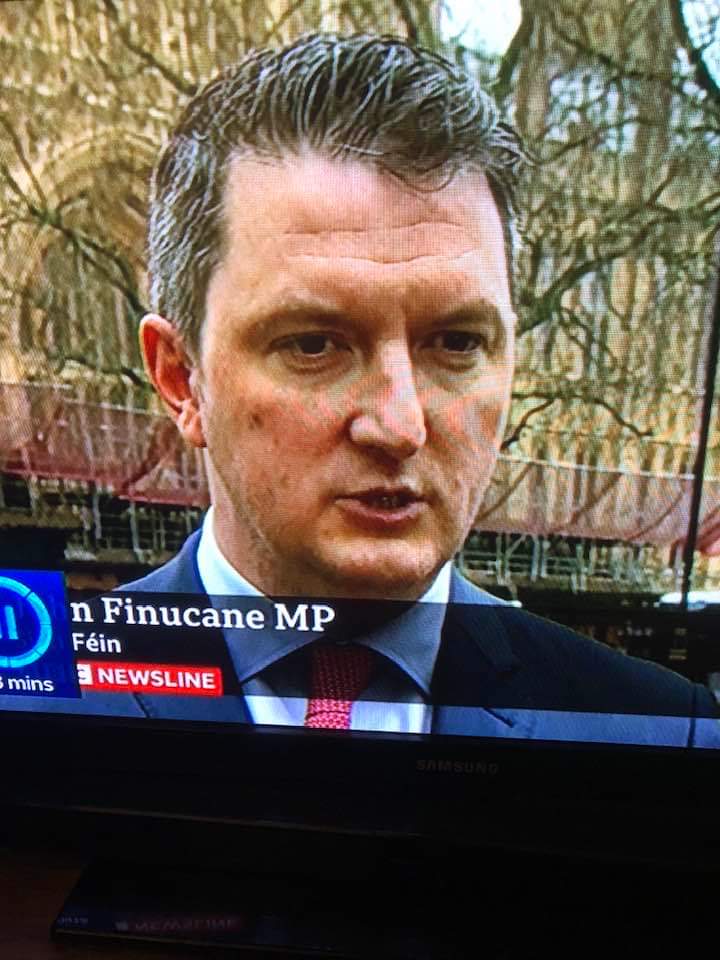 R4FcMuK7k8IhUKz's tweet image. This double jobber back on our screens tonight bemoaning the lack of an Assembly to enact organ donation law, while standing outside Westminster, which passed the law, and in which he and his party refuse to take their seats. You couldn’t make it up.....