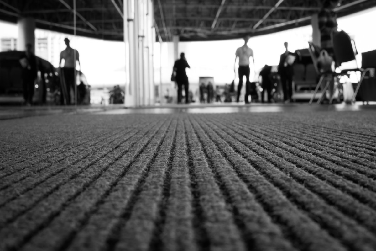 SPARKLE carries a complete line of top-quality matting solutions designed to protect business environments of all kinds. We supply anti-fatigue, logo and super scrape #mats all designed to meet your facility's needs. Request your #FreeQuote today! sparklerental.com/what-we-do/mat…