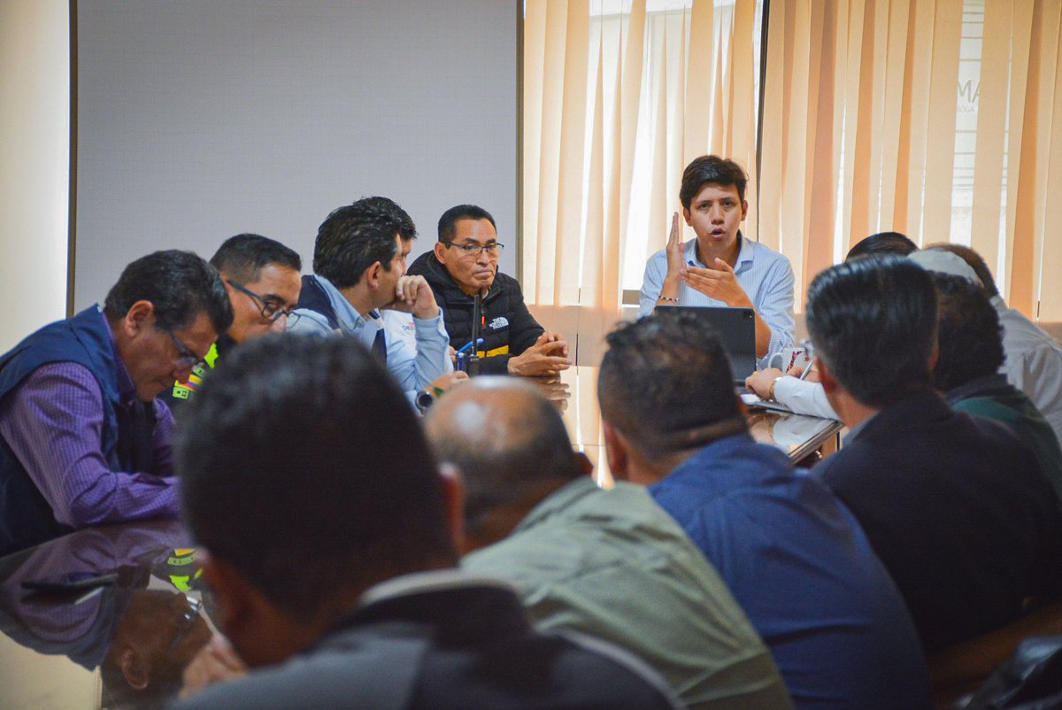 DavidOrteGomez's tweet photo. Duitama es un ejemplo nacional de diálogo con el gremio de taxistas: se logró la construcción colectiva de acuerdos en una mesa de concertación. 

Más información aquí 👇

https://t.co/8L6d07Ld2m https://t.co/RtB43XWJWw