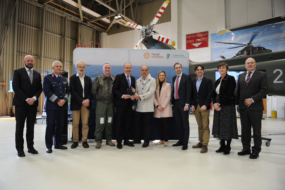 IrishAirCorps's tweet photo. Congratulations to Comdt Jay O’Reilly and his team for winning the first SFI @scienceirel Defence Organisation Innovation Challenge with their project CoPilot-AI. A fantastic achievement which was announced by Tánaiste @MichealMartinTD &amp; @SimonHarrisTD in Casement Aerodrome today https://t.co/kmS5JMUYZq