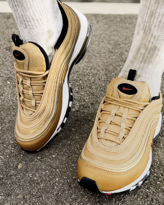 air max 97 metallic gold outfit
