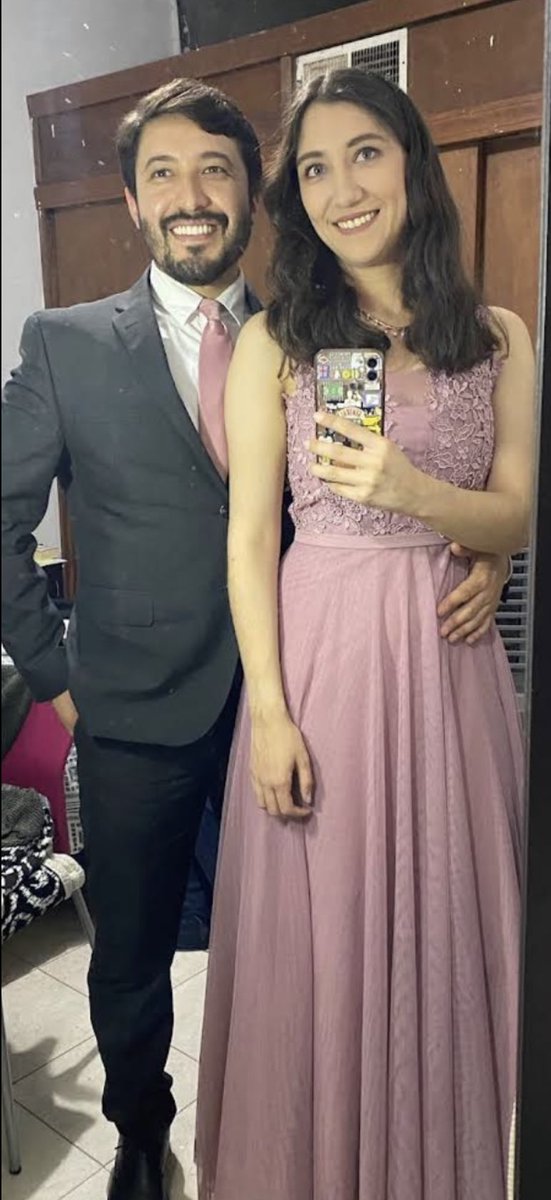 Ingrid_Marquez's tweet photo. Yo me voy a casar con este guapo. Guarden este tweet 🤍 https://t.co/e1aPkEJBqy