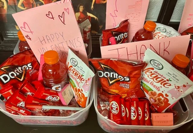 We had so much fun creating 💝 Valentine gift baskets 🧺 with some amazing cards 💌 for the front office!

#HappyValentinesDay #servingourcommunity #servenotbeserved #serviceclub #givingback <a href="/NorthScottHS/">North Scott High School</a>
