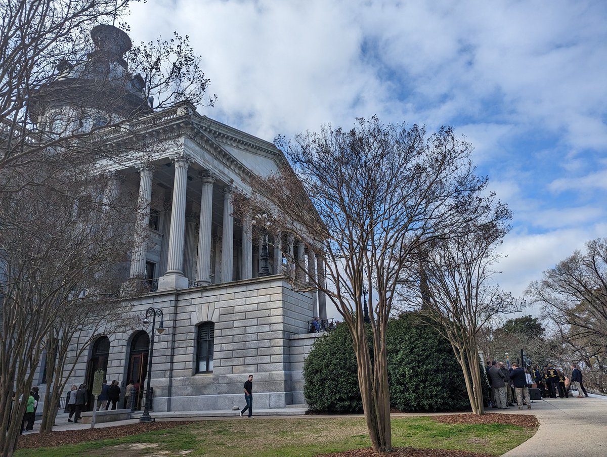 CClaiborneL's tweet photo. Thanks to @SCCounties, I saw the SC House in session for the first time today, and now we're talking legislative agenda. I'm grateful for opportunities to connect and learn more about county and state governing. https://t.co/jSIKr65fYs