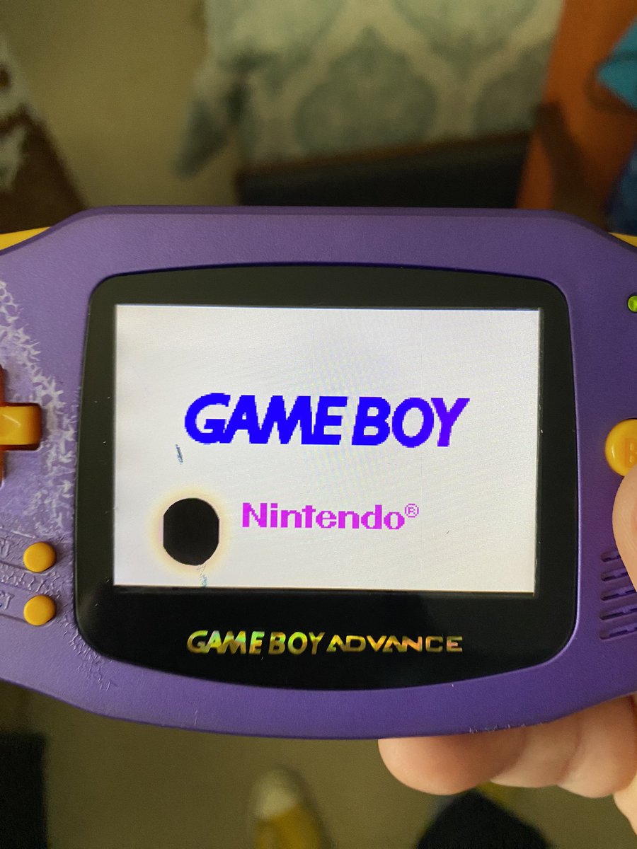 PSA: Don’t bend Game Boy screens. 🤦‍♂️