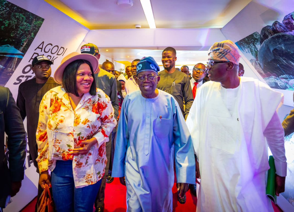 toyin_abraham1's tweet photo. For the first time, I met the incoming president of the Federal Republic of Nigeria and he shared some of his Ideas, Visions and Strategy to solve the challenges before us, as a Nation. 

Listening to him indeed renewed my hope and reaffirmed why he is my choice. https://t.co/6NnTBW5VdI
