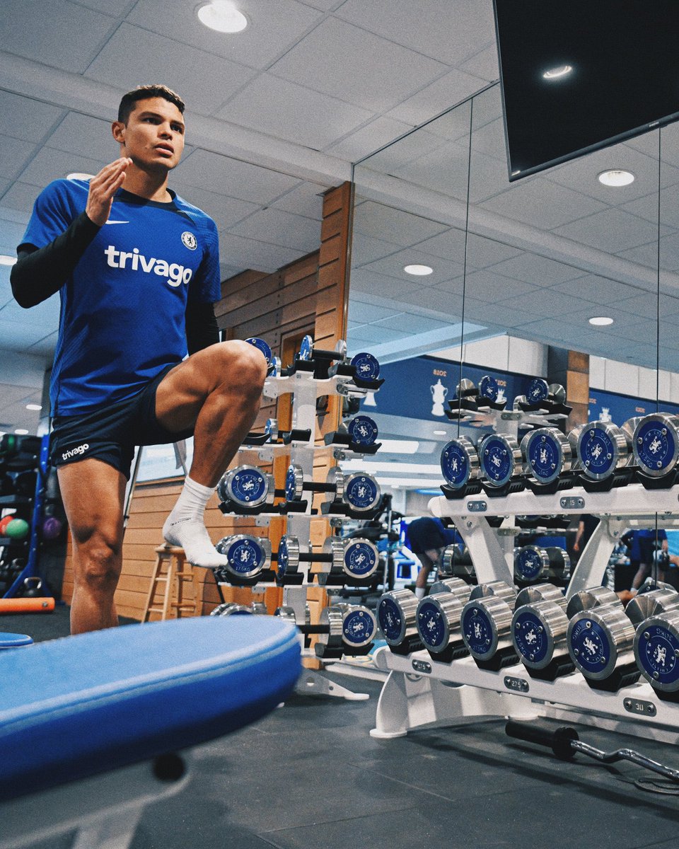 I want as many #Chelsea fans on my TL. We need each other this season. If you are an #CFC fan and you can see this, please retweet and follow. Let's follow each other 🙏🏻🔵⚪️