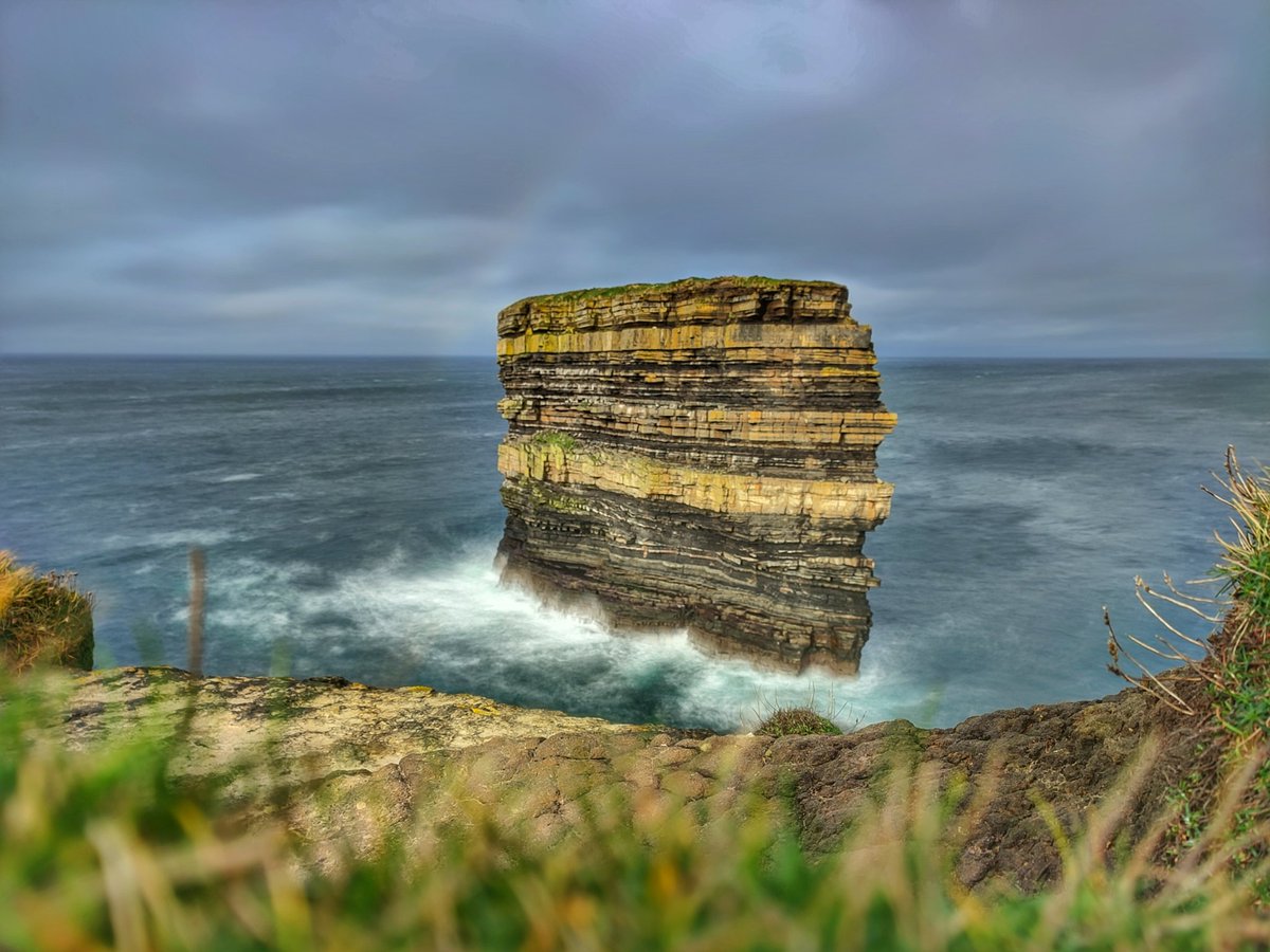 mimiking40's tweet photo. Lovely view of the Sea Stack in Ballycastle Co.Mayo @discoverirl @MayoDotIE # https://t.co/IPA2VYy5Sz
