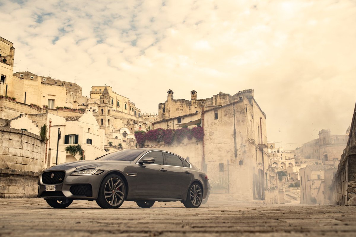 jaguarparamus's tweet photo. Drive with confidence in your Jaguar. https://t.co/SGJN7SIih1 #JaguarParamus #Jaguar https://t.co/eQy5FoCc94