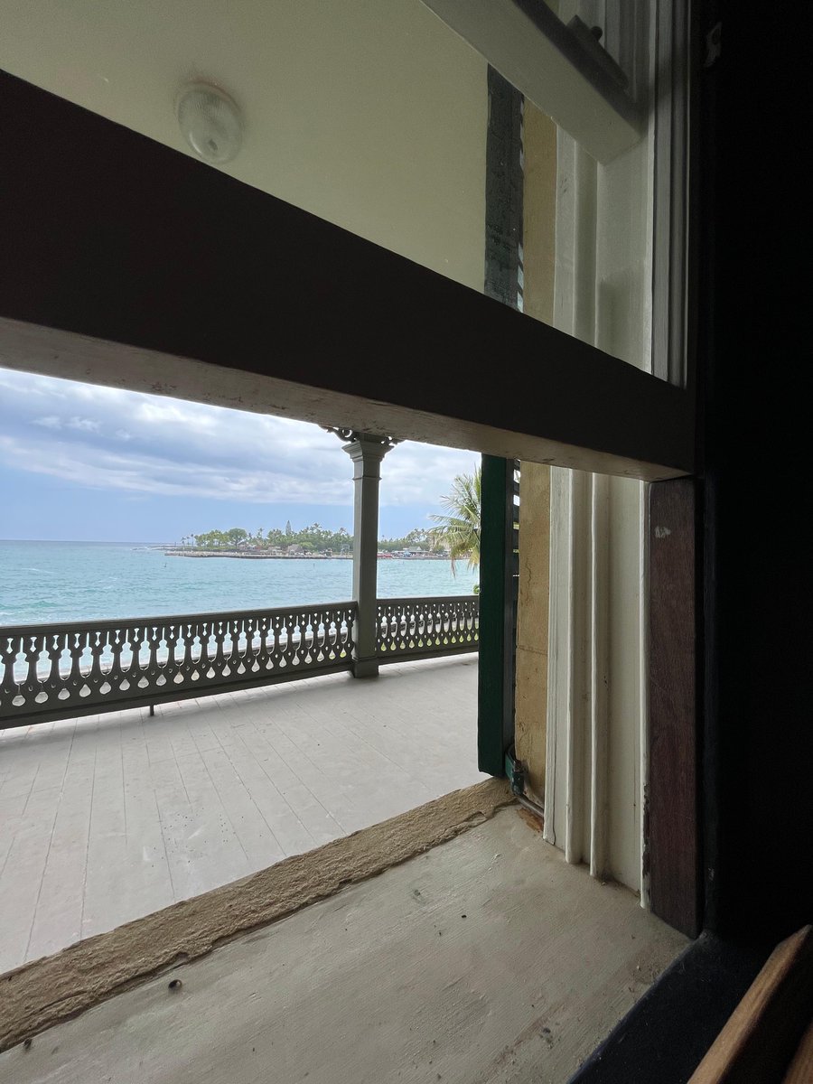 The Hulihe‘e Palace is located in historic Kailua-Kona, Hawai‘i, on Ali‘i Drive. Once a summer vacation home for Hawaiian royalty.

Start planning your Hawaii vacation: ow.ly/LBfM50MTwcz