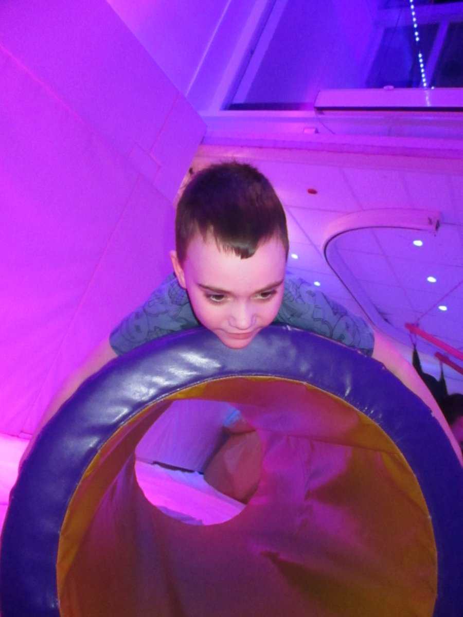 2W_MrsWalsh's tweet photo. So much to see and do! We didnt stop playing, running, climbing and zooming down the slide for a whole hour! 😉😊🤣 #makeadifference https://t.co/nWUXDpA6xO