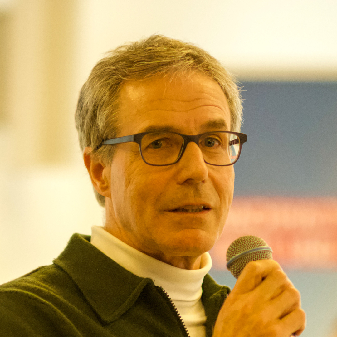 Prof. Jürg Rohrer, ZHAW an der Fachveranstaltung alpine Solarkraftwerke in Landquart: ".. 1 GWp zugebaut im 2022, ein Rekord, aber nun Beschleunigung des jährlichen PV-Zubaus um Faktor 3.5 erforderlich." #alpinePV #Alpenstrom #swissolar #AlpEnForCe