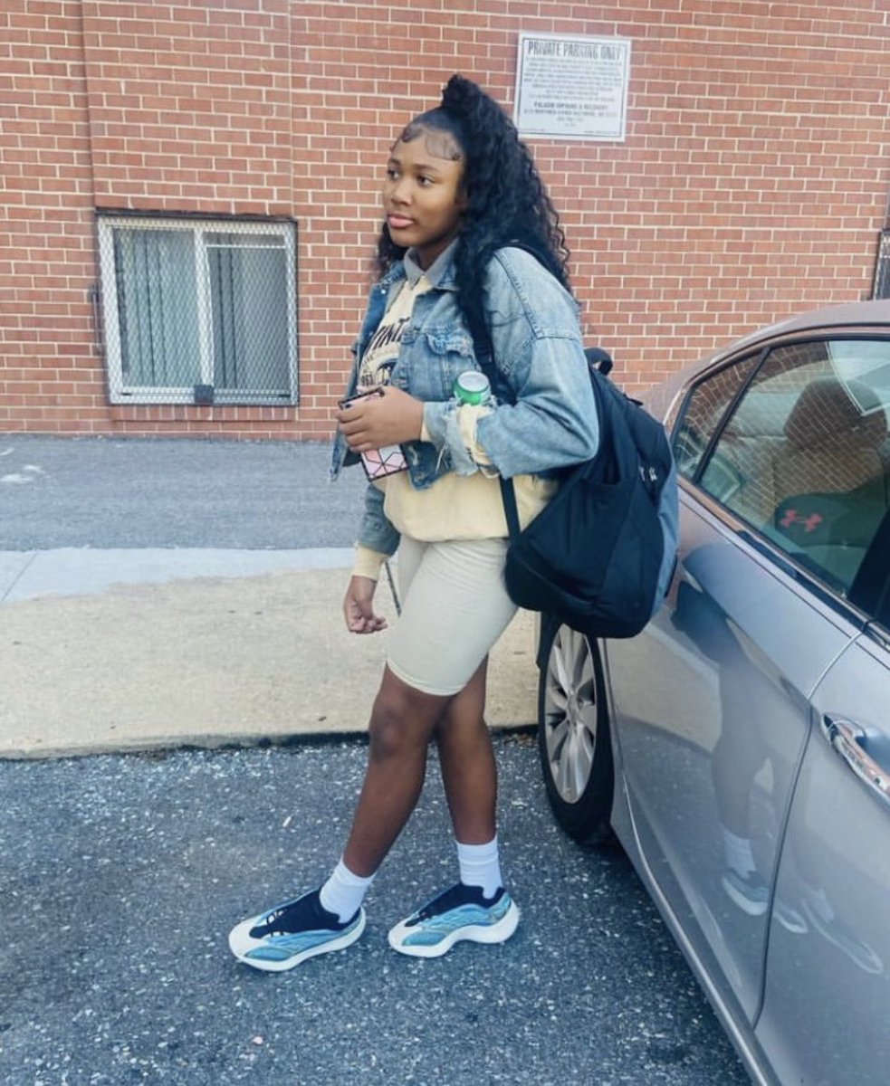 #CriticalMissing 14-year-old Samaya Dietrich, 5'7, with a thin build. She is believed to be in the Towson area wearing unknown clothing. Anyone with information is requested to call 911 or 410-307-2020. #PleaseShare #HelpLocate #BCoPD