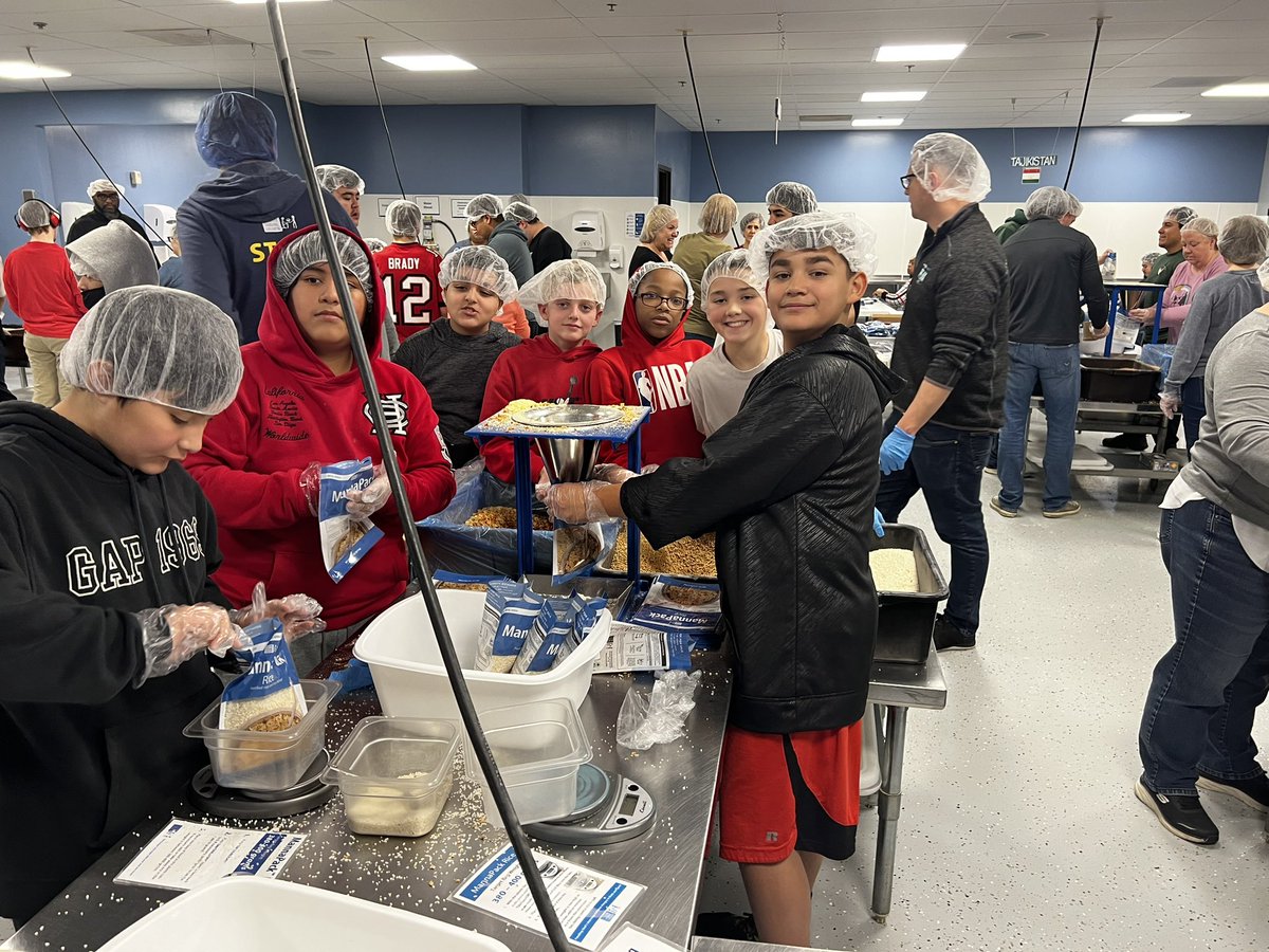 Had a blast today at Feed My Starving Children with the best group of kids around! #proudteacher <a href="/Woodridge68/">Woodridge Dist 68</a> <a href="/WillowCreek68/">Willow Creek School</a>
