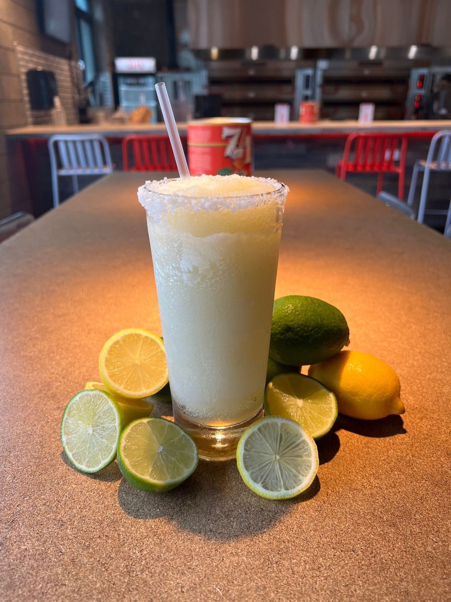 LiveByTheSlice's tweet photo. Happy #NationalMargaritaDay! ๐Come on by #GAPCoRichardson and have a Margarita with your Margherita ๐ #GAPCo #LiveByTheSlice #DallasFood #PizzaLife #GAPC #PizzaSlayer #GreenvilleAvenuePizzaCompany #LowestGreenville #SlayPizza #PizzaSlayers #DallasPizza #PizzaCrack #Lockwood https://t.co/1aslGbHWPW