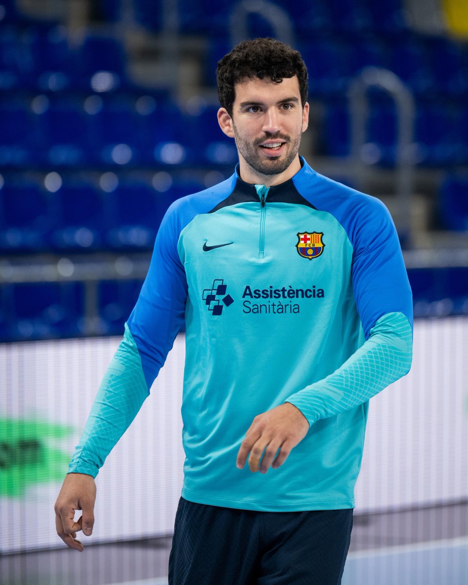 Primer gol de <a href="/polvalera9/">Pol Valera</a> amb el @fcbhandbol a la <a href="/ehfcl/">EHF Champions League</a> 

🔵🔴 #ForçaBarça