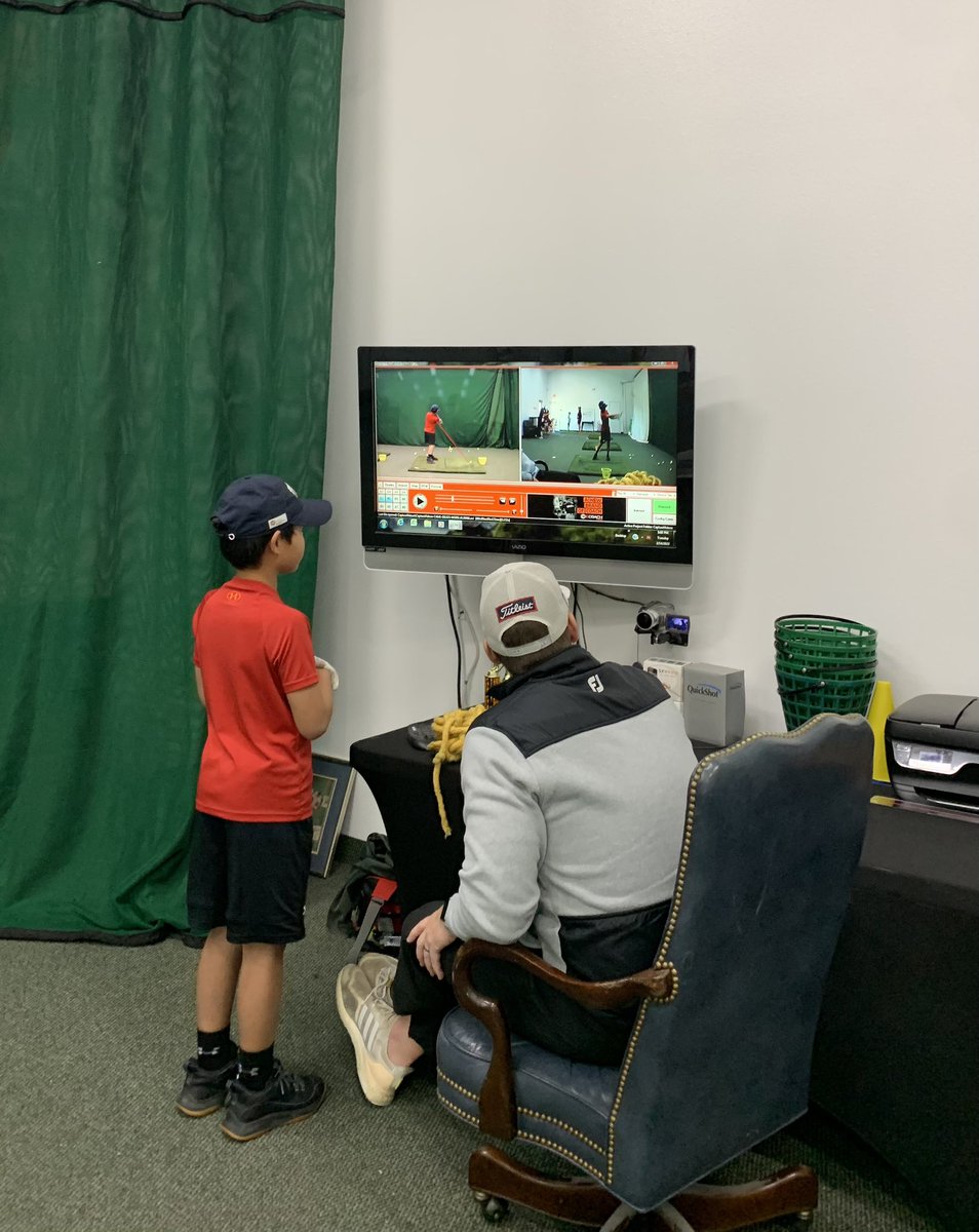SebastianMarif0's tweet photo. working on alignment with coach tyler #golfkids #GolfSwing https://t.co/AnrdyHMs5c