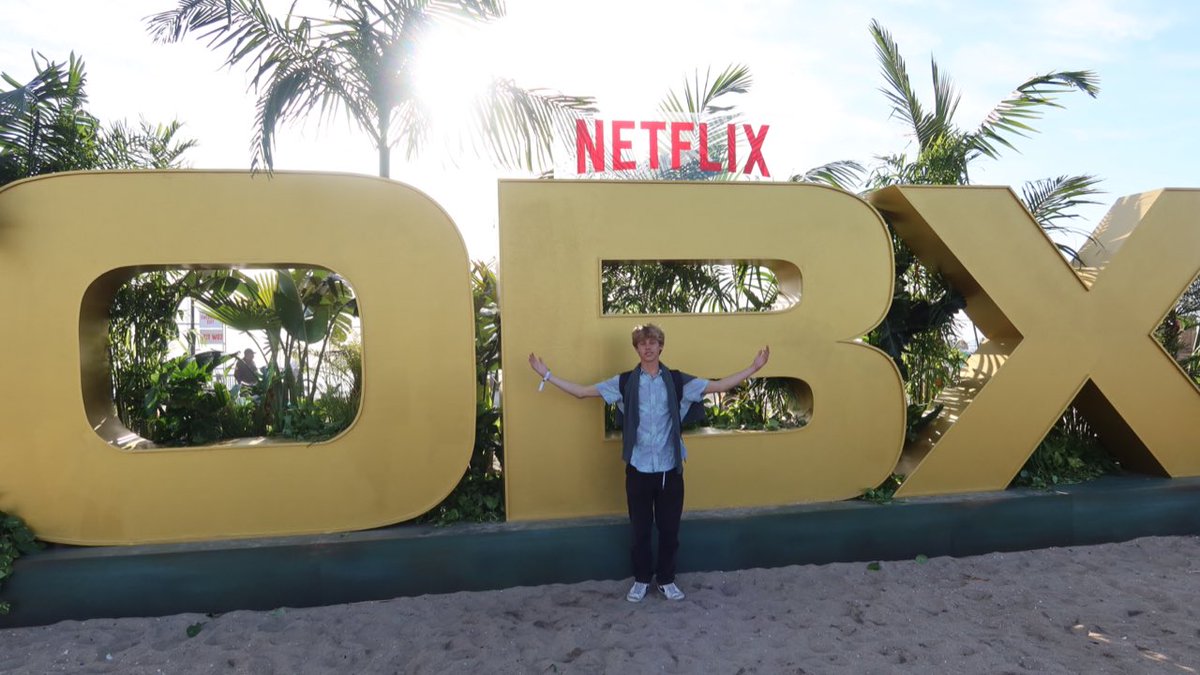 I WENT TO POGUELANDIA!!! YOUTUBE-Ashten Rea