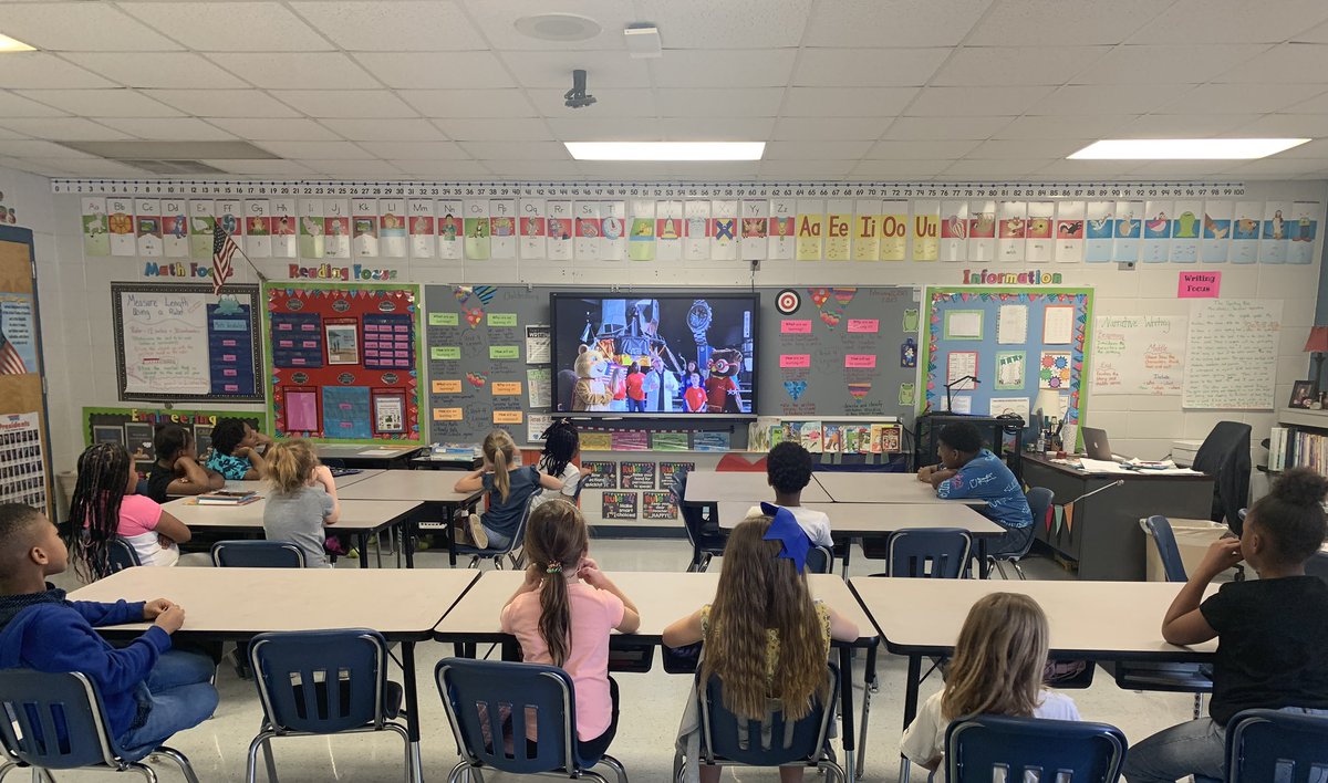 Short the Squirrel turned 3!  We celebrated by doing a choral count skip counting by 3s. Look at all we noticed with our count!  We enjoyed a video celebration and we even designed our own capes!  <a href="/3bteach/">Bonnie Branyon</a> @AMKing91 <a href="/cburgelem/">ChildersburgElem</a> @TCBOEDLP <a href="/mrsmorris_lrs/">Mrs. Reynolds-Morris</a> #TCBOE