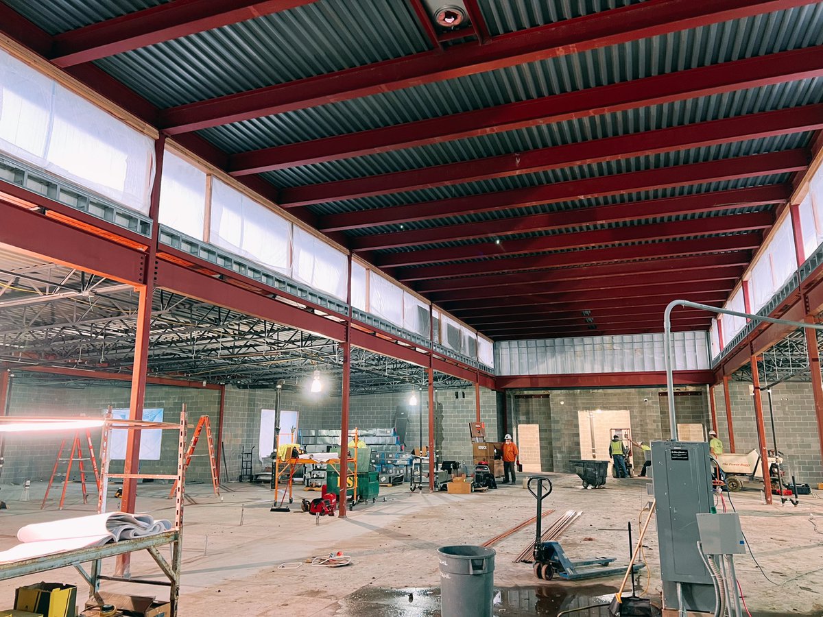 We had another safety lunch to celebrate 200 days of safety at our Ankeny Elementary School, now named Abbie Grove! Great job being safe, team! We are also loving the progress this project has made! #safety #stahlteam #construction