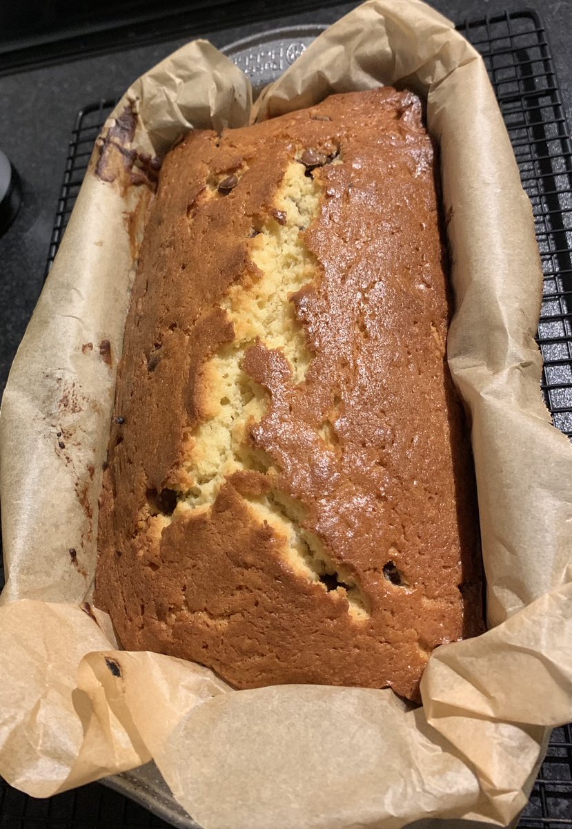 I had ingredients to use up leftover from #PancakeDay so made cake.
Anyone for some chocolate chip Madeira cake?
#lovefoodhatewaste