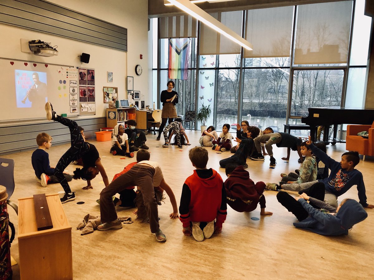 curiosityroom's tweet photo. Music is so fun! #uclskids https://t.co/YCmpEVesux