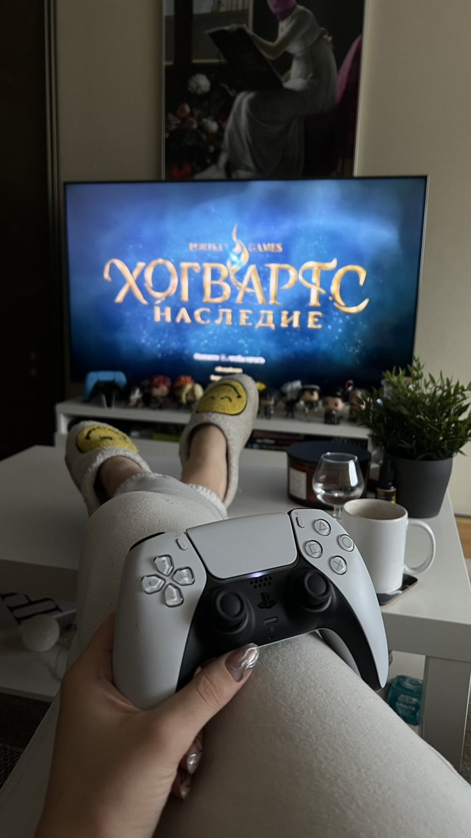 irlandskaja's tweet photo. миниатюра называется:
я утром.
я вечером. https://t.co/ViYANtO3A6