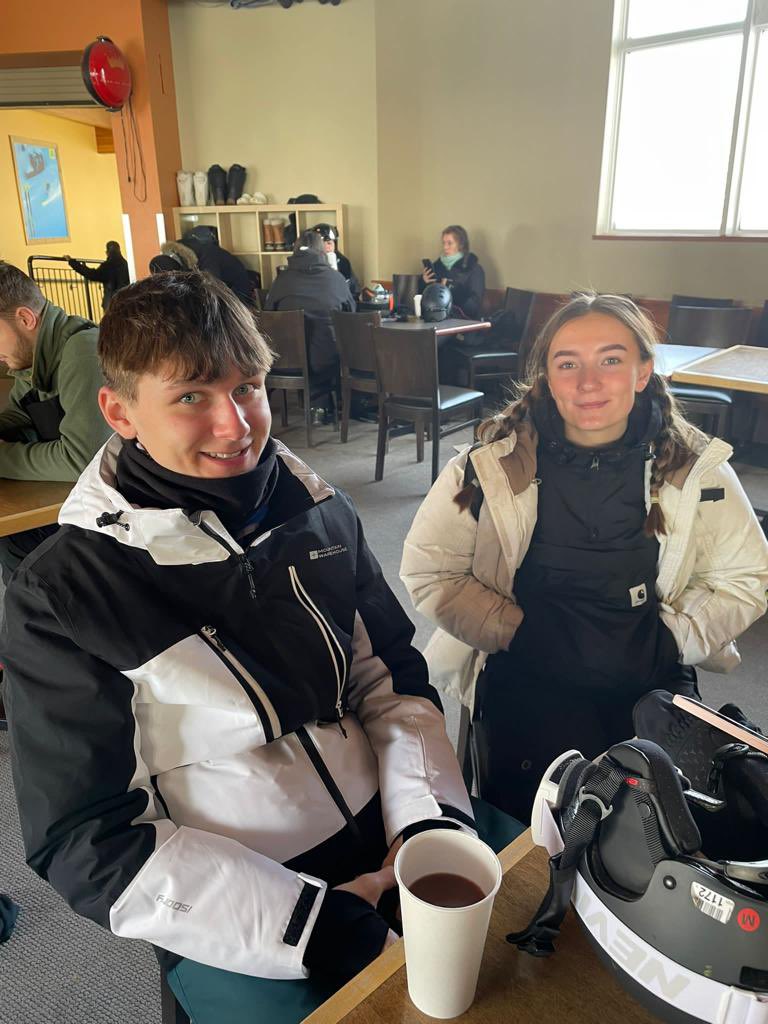 John Harrison (@malbank_head) on Twitter photo 