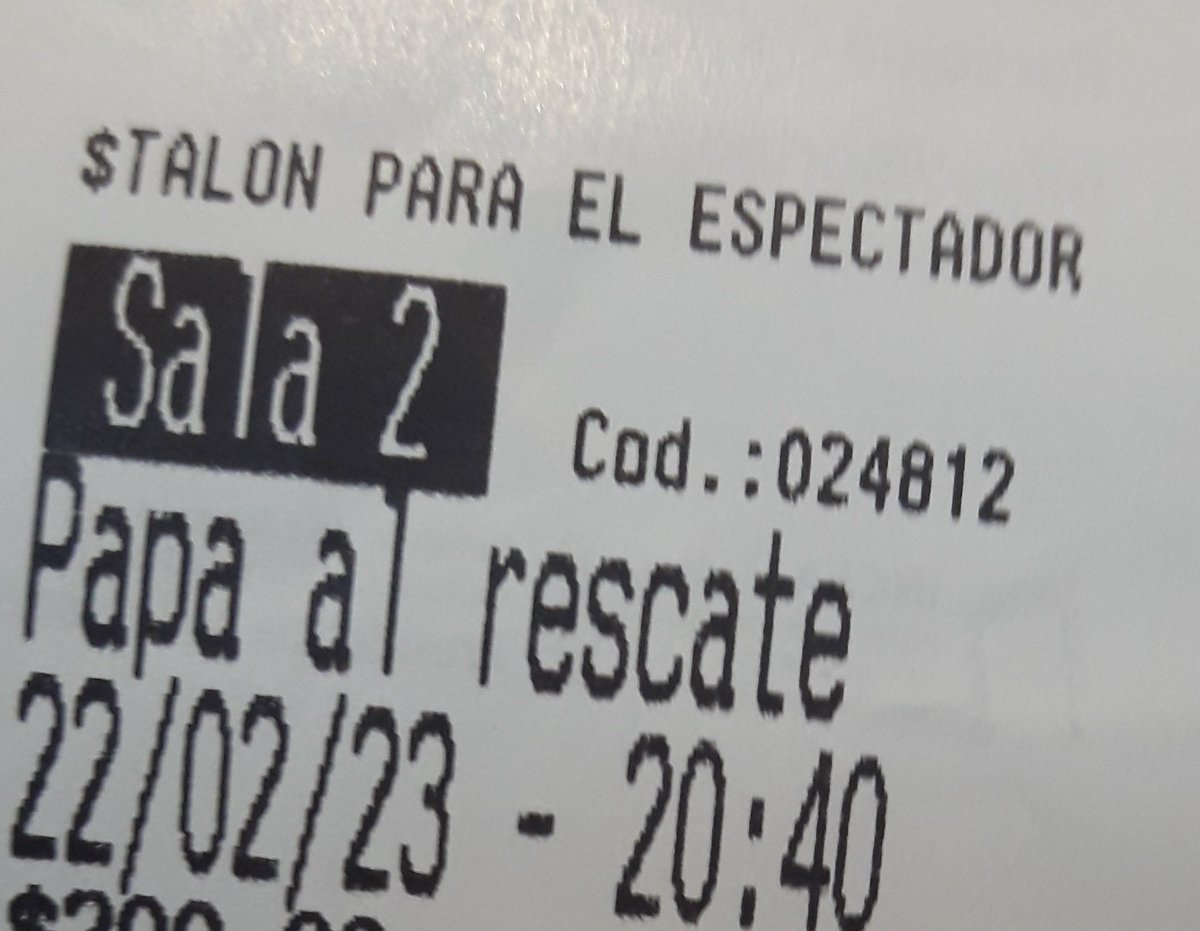 Si Laurita está en cine, allá vamoss 🙌🏼📽.
— En la espera de verla en #PapáAlRescate.