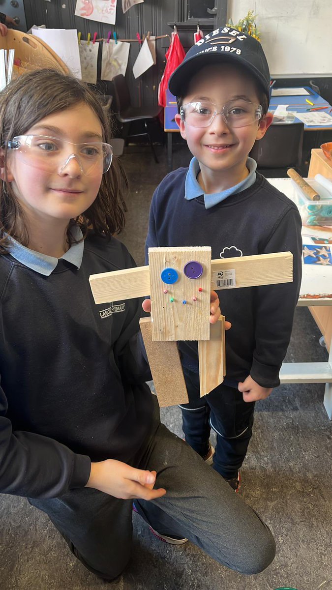 LangsidePri's tweet photo. Itโs not just P1 who are loving the new Woodwork bench! ๐ ๏ธ Today, P1M has some visitors from P7L - who had a great time using the Woodwork bench! Great preparation for starting in S1 ๐ช๐๏ธ@Shawlands_DET
#playforeveryone
#skillsforlife
#confidentindividuals https://t.co/7PZPCm9wIY