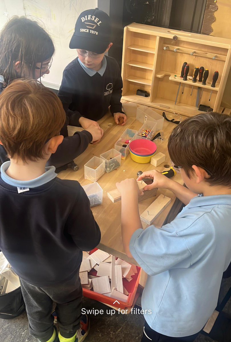 LangsidePri's tweet photo. Itโs not just P1 who are loving the new Woodwork bench! ๐ ๏ธ Today, P1M has some visitors from P7L - who had a great time using the Woodwork bench! Great preparation for starting in S1 ๐ช๐๏ธ@Shawlands_DET
#playforeveryone
#skillsforlife
#confidentindividuals https://t.co/7PZPCm9wIY