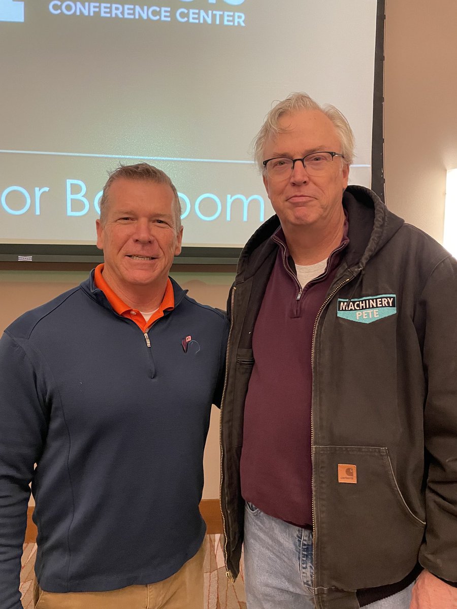 fsa_Tom's tweet photo. An excellent way to finish our Illini FS Grower Meeting ‘23. ⁦@MachineryPete⁩ explaining the crazy machinery marketplace. He also did an outstanding job describing the value of relationships in the Ag sector. Great people with greater stories behind them. ⁦@IlliniFS_⁩ https://t.co/dnWGroPPgu