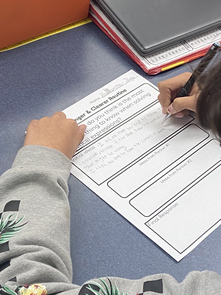 Betsyj25's tweet photo. Stronger and Clearer ever time…#valueadded when students collaborate to write strong and clear responses in math. @OwlieWood @angecensoplano @NSDLeighangela #NSDnow @CRLP_UCSD #iELD https://t.co/EjM1AtvnVn