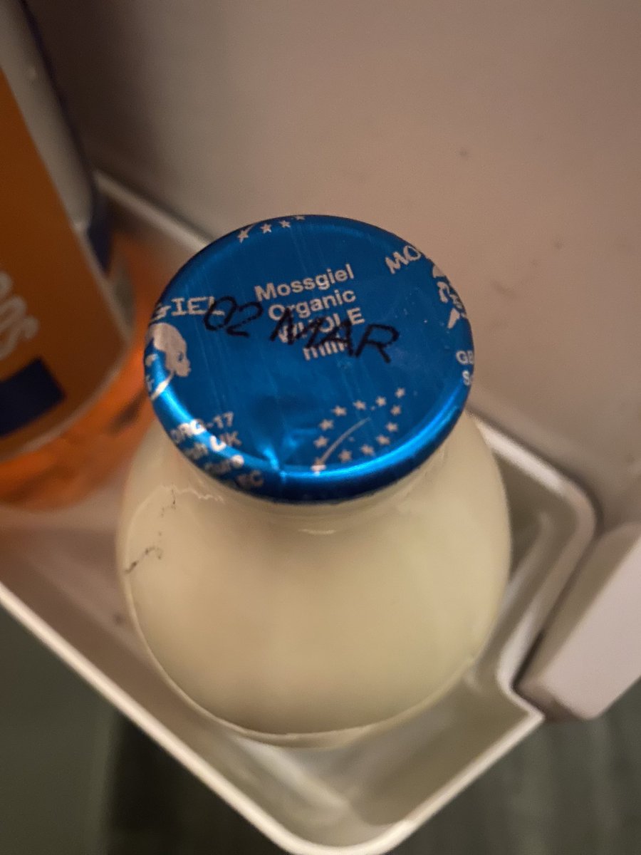 Always delighted to buy <a href="/MossgielFarm/">Mossgiel Organic Farm</a>  milk when I get the chance!