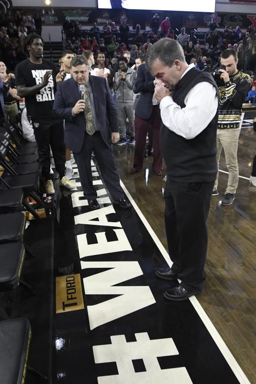 Golden Grizzlies tweet media