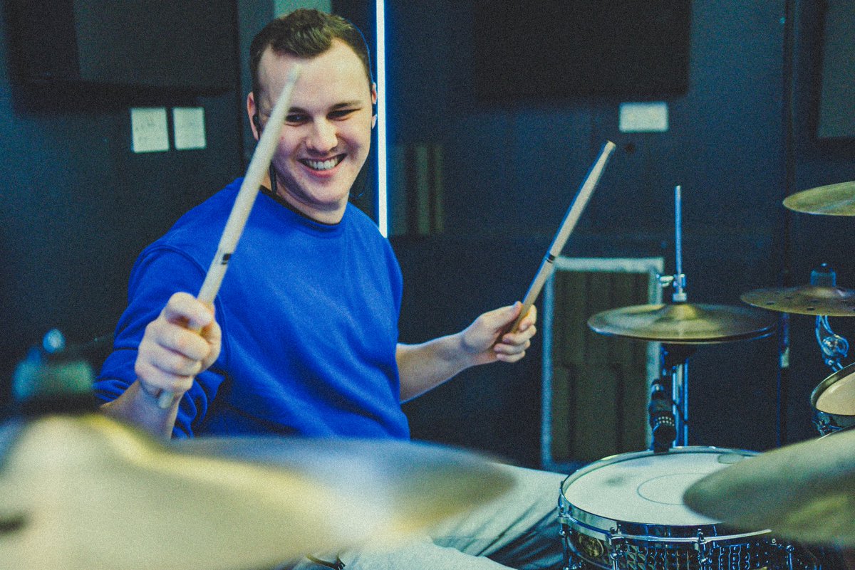 DWinterDrums's tweet photo. 🚨 ANNOUNCEMENT! 🚨

I finally have my own drum studio! 🥁🙌

Soon enough, I'm sure this studio will be available to fellow drummers looking to create themselves some top class YouTube and social media content! 📸🥁

Some extra pics in the thread! https://t.co/qFdmOqBKNZ