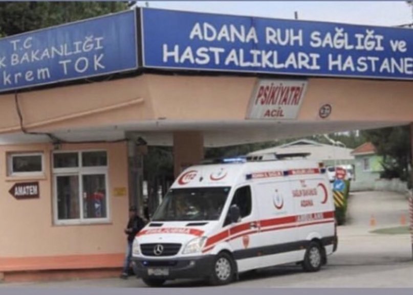 bizadanaliyik's tweet photo. Adana’da anlık bu durumdayız... Avizeyi de alıp geliyoruz yakında. https://t.co/kqt7Cm1BpB
