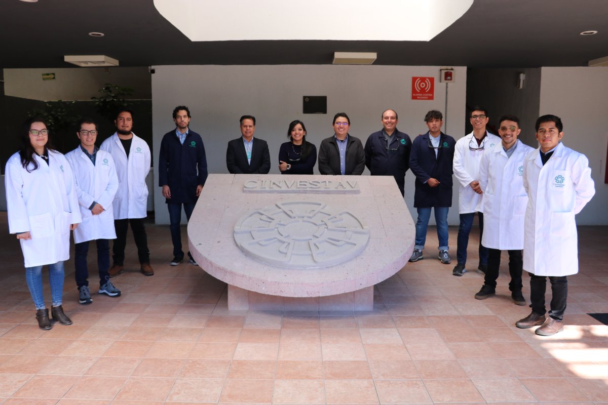 ConexionCinves's tweet photo. #EnElLaboratorio de @QuantumTechLab del Cinvestav Querétaro, encabezado por @vladsten y @kjimenezgarcia, se abordan áreas de interés como Óptica y Comunicación Cuántica, Física Atómica y Metrología. https://t.co/ps07kTmwBQ