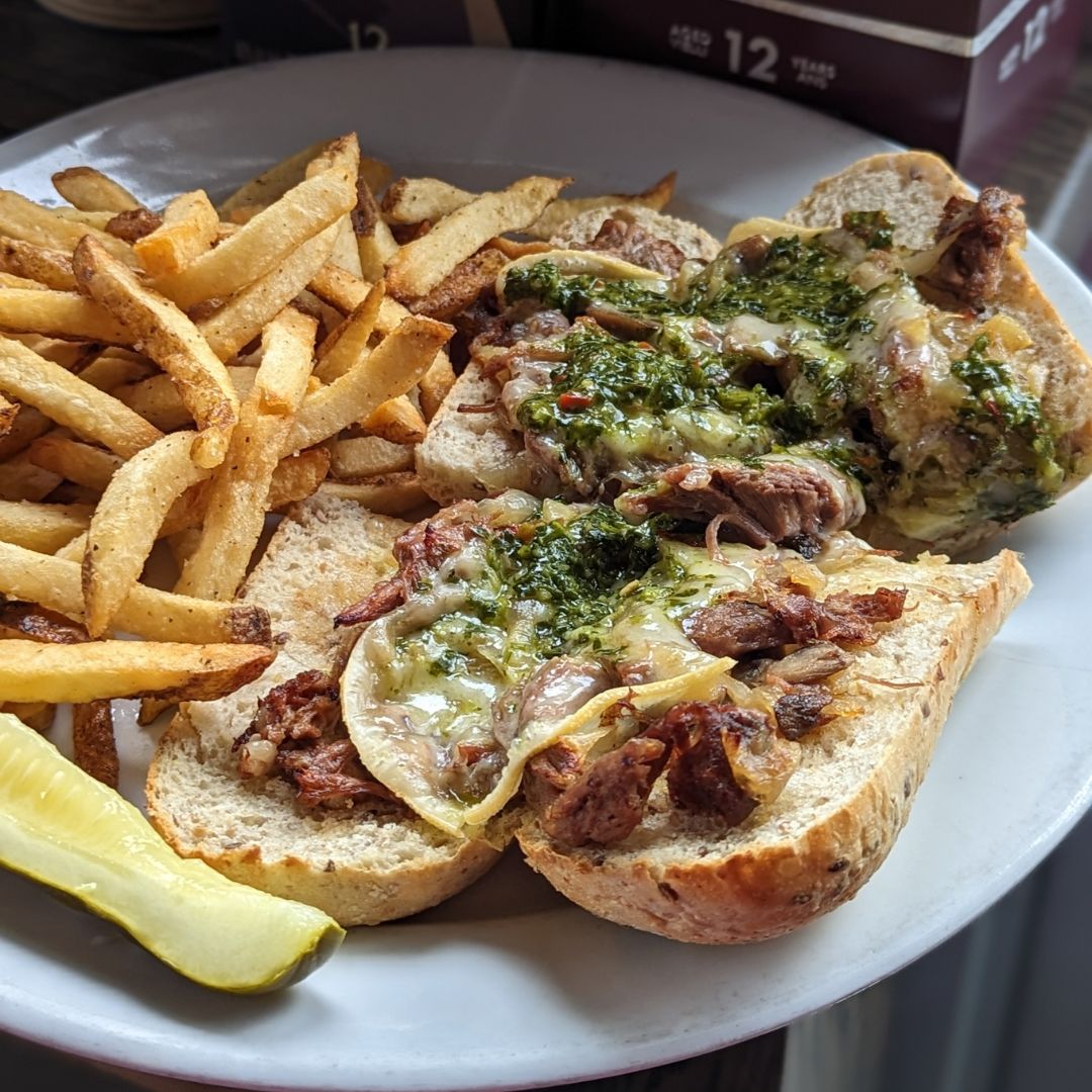 scrananddram's tweet photo. Get over the return of winter w a lamb philly cheesesteak.
Covered w sautéed mushrooms, caramelized onions, smoked gouda, chimichurri. Avail until Feb 26, or while supplies last.

#eatlocal #drinklocal #wilmotawesome #lunchfeature #explorewr #foodies #fitwr #foodinwr #kwfoodies https://t.co/AdzqbUQeDE