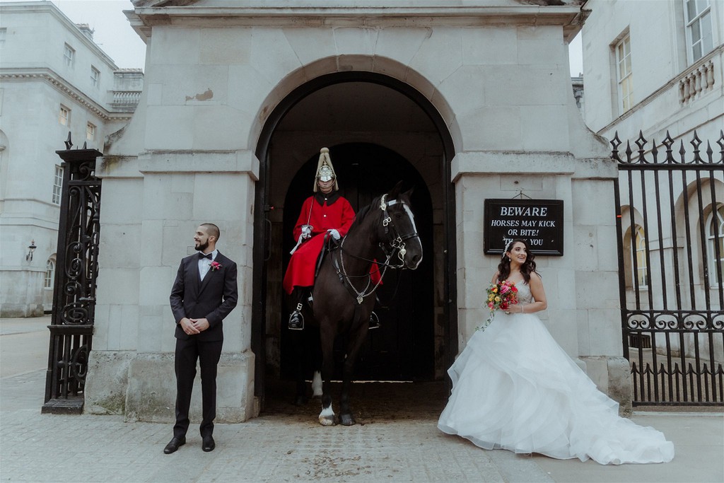 Winter wedding at the iconic Banqueting House

Read the full article: Winter wedding at the iconic Banqueting House
▸ bit.ly/3GxDydf

#IconicBanquetingHouse #WinterWedding